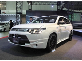  Mitsubishi Outlander  !