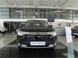 ,      Mitsubishi Outlander  !