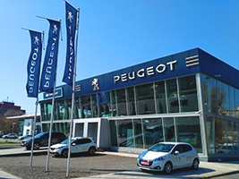    e:      Peugeot