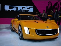 -:        KIA Soul EV    GT4 Stinger!