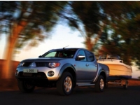 Mitsubishi L200     SUV Pick-Up  10  