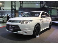  Mitsubishi Outlander  !