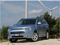  Mitsubishi Outlander PHEV  830    