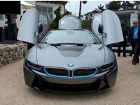    BMW i8   825  