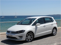 Volkswagen Passat  Golf Sportsvan     2015 