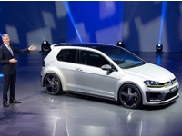  Volkswagen     Golf  