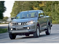 Mitsubihsi L200 -     