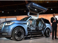 Lincoln Navigator     -