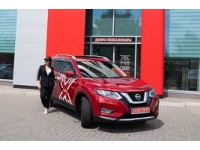 X-TRAIL -   